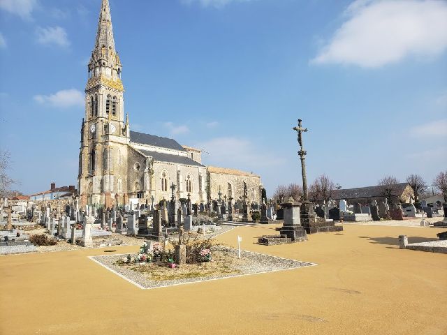 Le cimetière